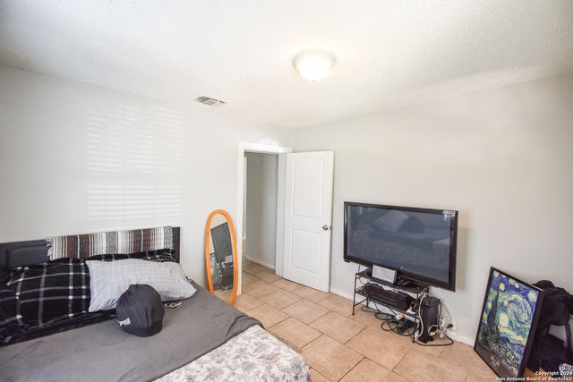 1430 DELGADO ST, San Antonio, TX 78207