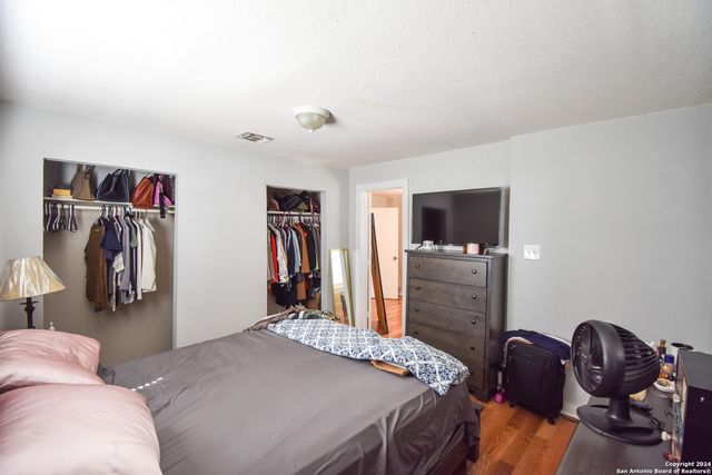 1430 DELGADO ST, San Antonio, TX 78207