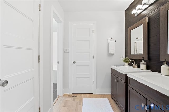 6080 Perryville Dr, Mechanicsville, VA 23111