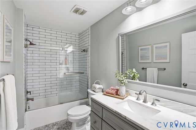 6080 Perryville Dr, Mechanicsville, VA 23111