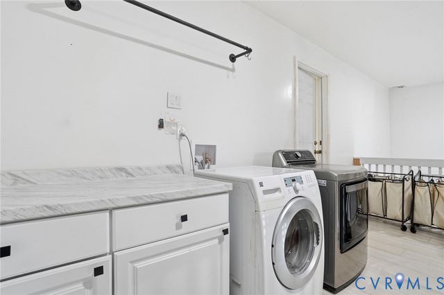 6080 Perryville Dr, Mechanicsville, VA 23111