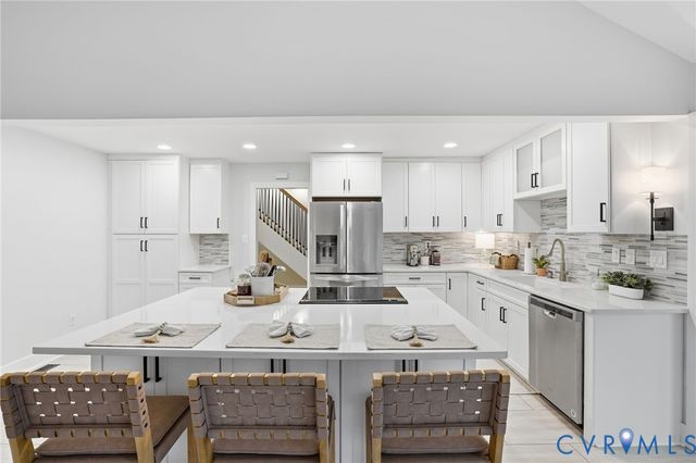 6080 Perryville Dr, Mechanicsville, VA 23111