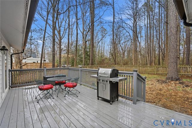6080 Perryville Dr, Mechanicsville, VA 23111