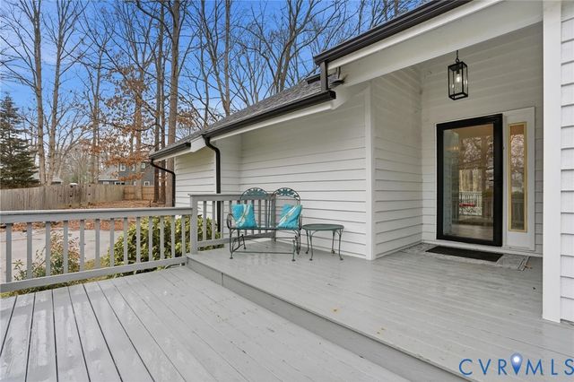 6080 Perryville Dr, Mechanicsville, VA 23111