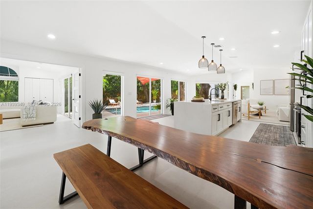 3700 Justison Rd, Miami, FL 33133