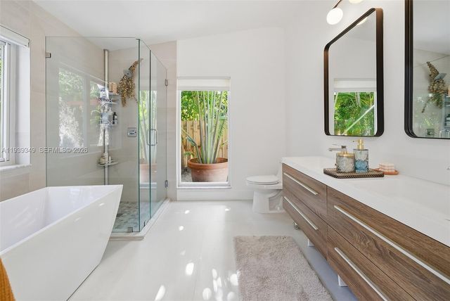 3700 Justison Rd, Miami, FL 33133