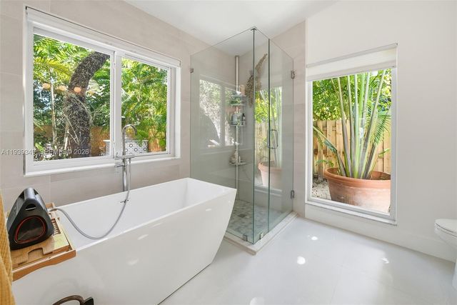 3700 Justison Rd, Miami, FL 33133