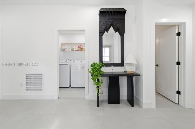 3700 Justison Rd, Miami, FL 33133