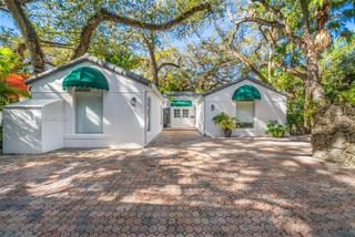 3700 Justison Rd, Miami, FL 33133