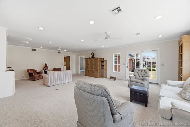 1324 Lariat Drive, Bartlesville, OK 74006