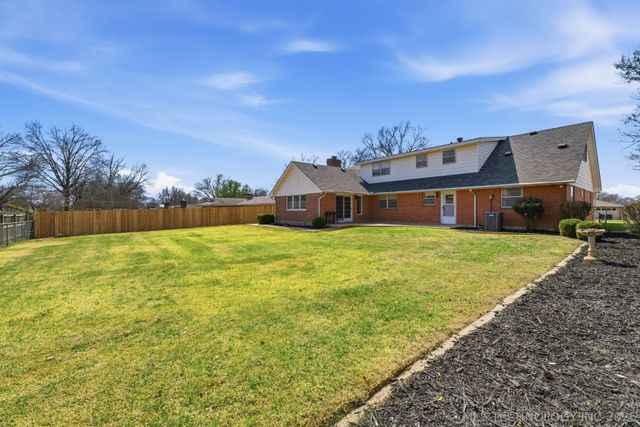 1324 Lariat Drive, Bartlesville, OK 74006