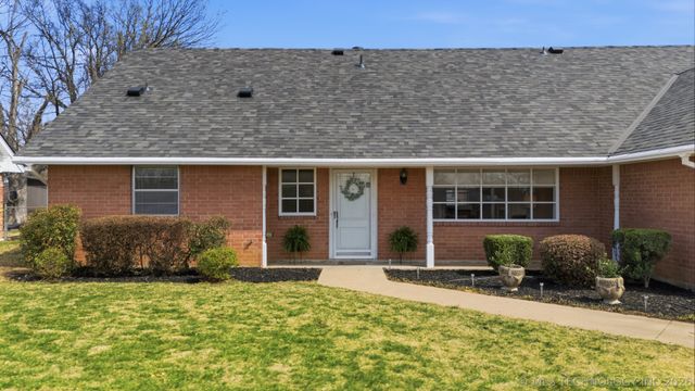 1324 Lariat Drive, Bartlesville, OK 74006