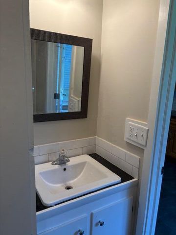 2140 Dartmouth Avenue, Columbus, OH 43219