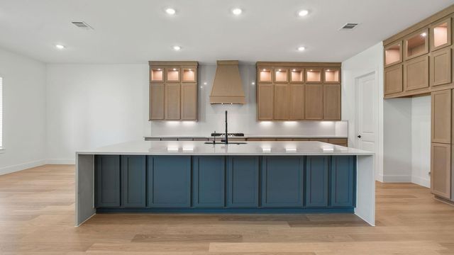 2300 Friendswood Trail, Friendswood, TX 77546