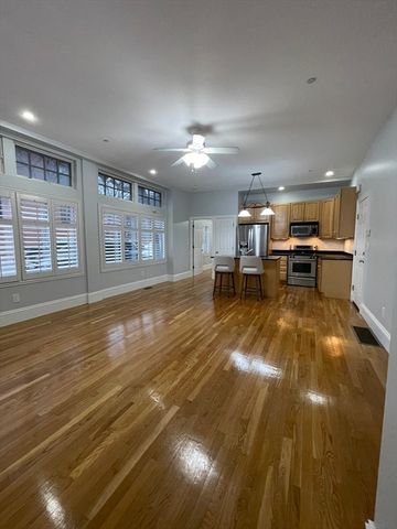 486 Shawmut Avenue 1, Boston, MA 02118