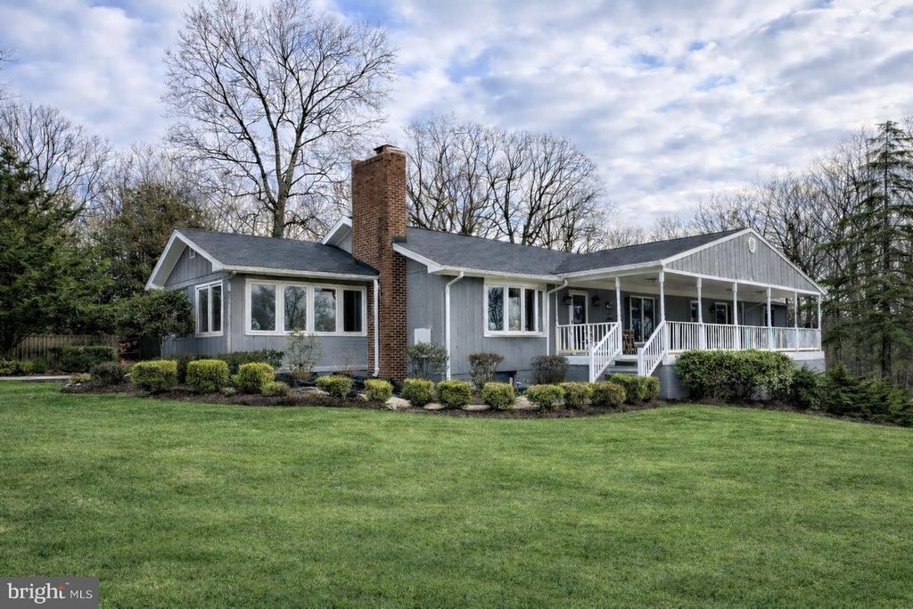 41726 STUMPTOWN RD, Leesburg, VA 20176