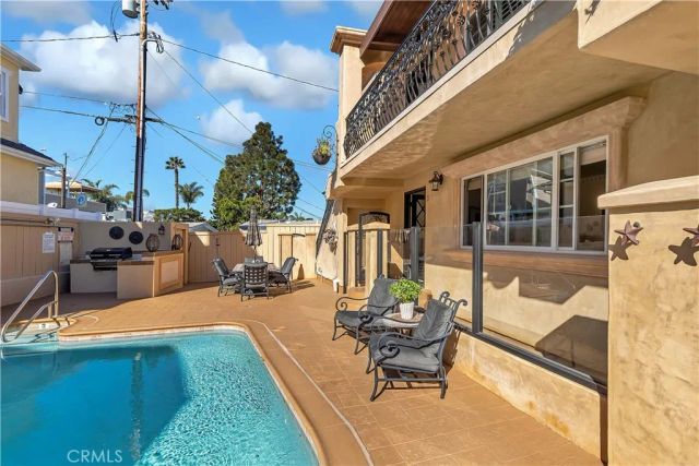 329 Marguerite Avenue 3, Corona Del Mar, CA 92625