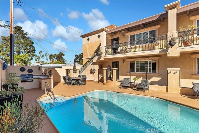 329 Marguerite Avenue 3, Corona Del Mar, CA 92625