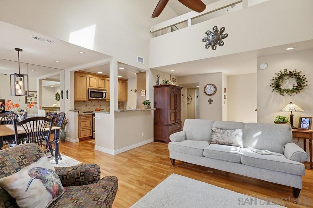 Image 18 of property listing at 701 KETTNER BLVD 190, San Diego, CA 92101