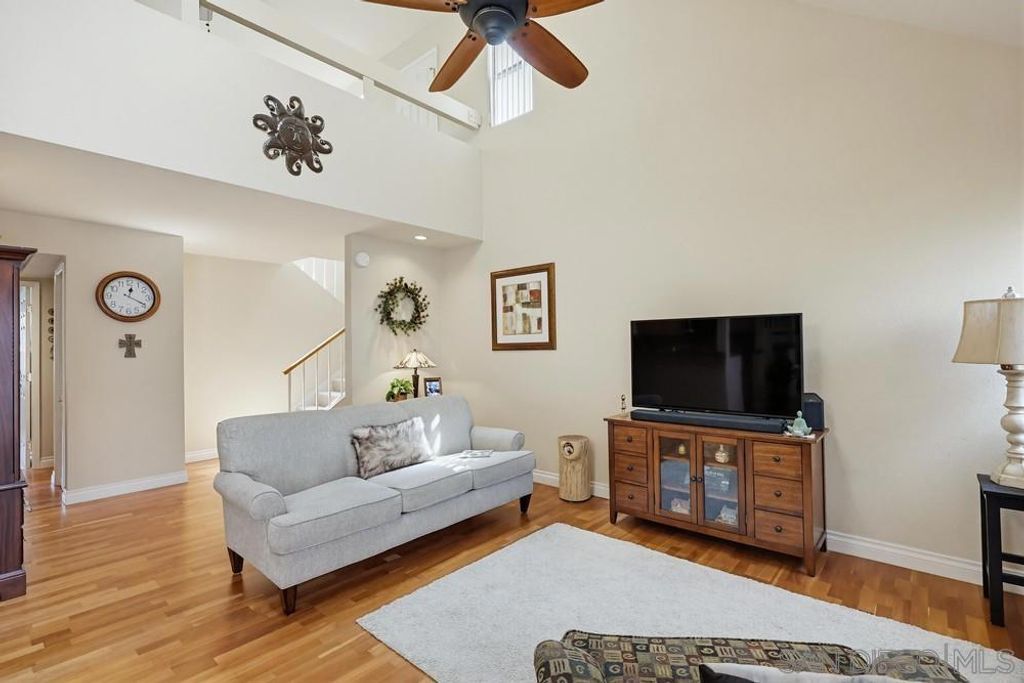 Image 19 of property listing at 701 KETTNER BLVD 190, San Diego, CA 92101