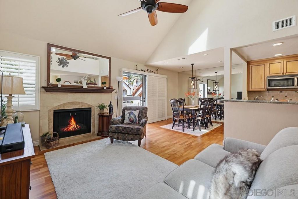 Image 22 of property listing at 701 KETTNER BLVD 190, San Diego, CA 92101