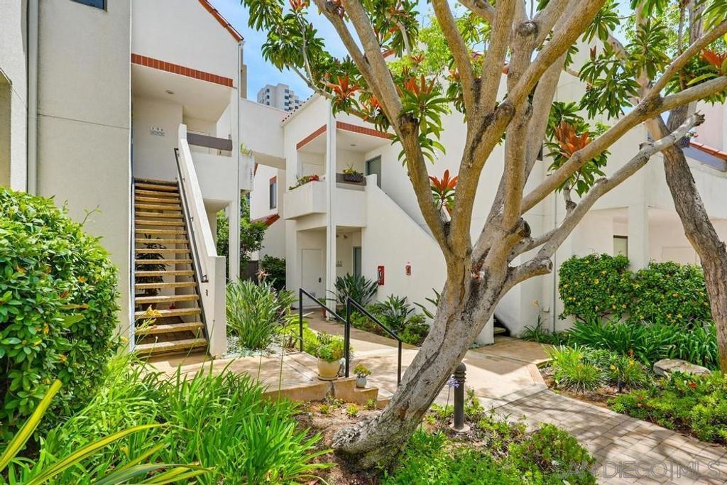 Image 7 of property listing at 701 KETTNER BLVD 190, San Diego, CA 92101