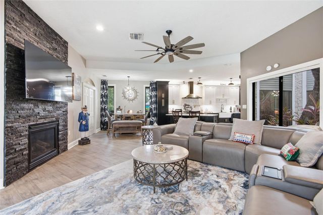 2860 BRIARWOOD LANE, Palm Harbor, FL 34683