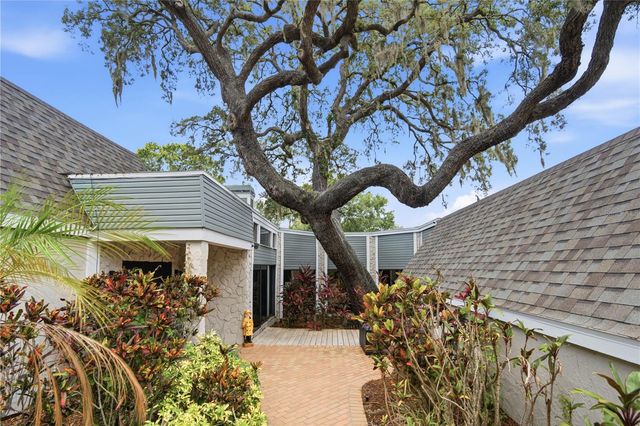 2860 BRIARWOOD LANE, Palm Harbor, FL 34683