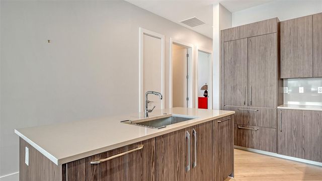 33 S PALM AVENUE 1303, Sarasota, FL 34236