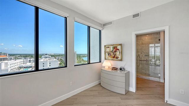 33 S PALM AVENUE 1303, Sarasota, FL 34236