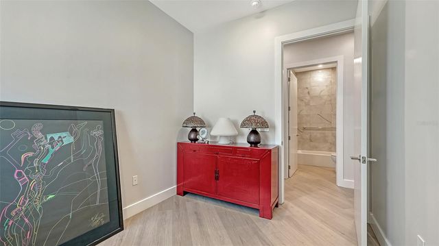 33 S PALM AVENUE 1303, Sarasota, FL 34236