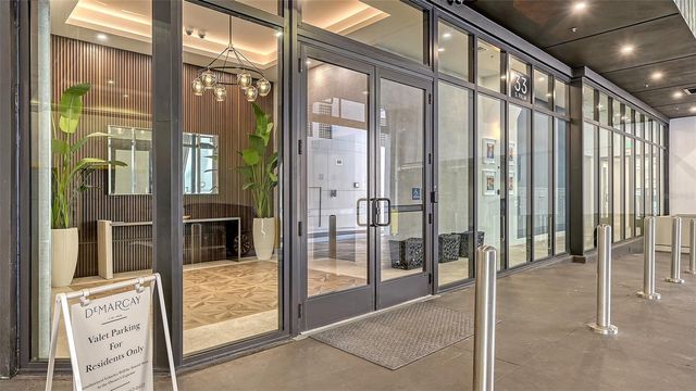 33 S PALM AVENUE 1303, Sarasota, FL 34236