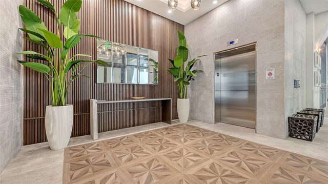 33 S PALM AVENUE 1303, Sarasota, FL 34236