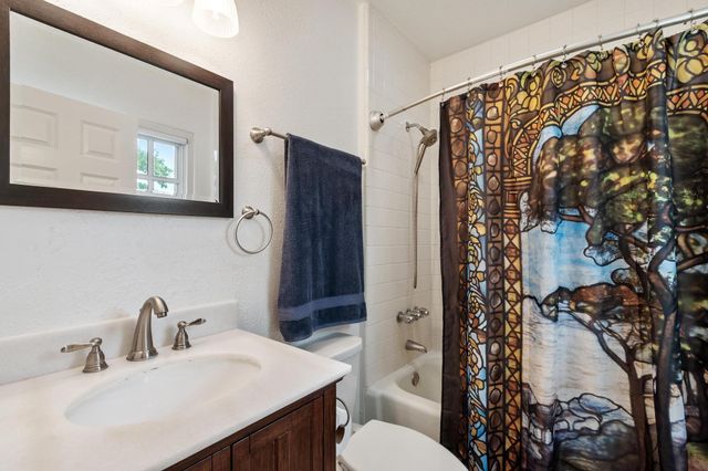 18 Bates A, Harvard, MA 01432