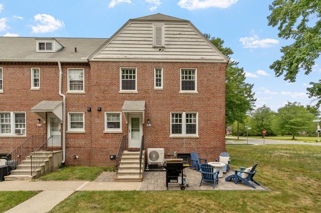 18 Bates A, Harvard, MA 01432