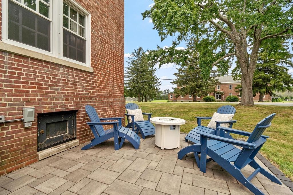 18 Bates A, Harvard, MA 01432