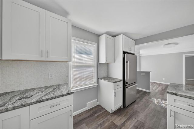 2061 Inkster Road, Garden City, MI 48135