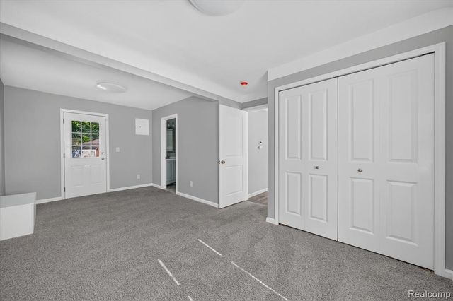 2061 Inkster Road, Garden City, MI 48135