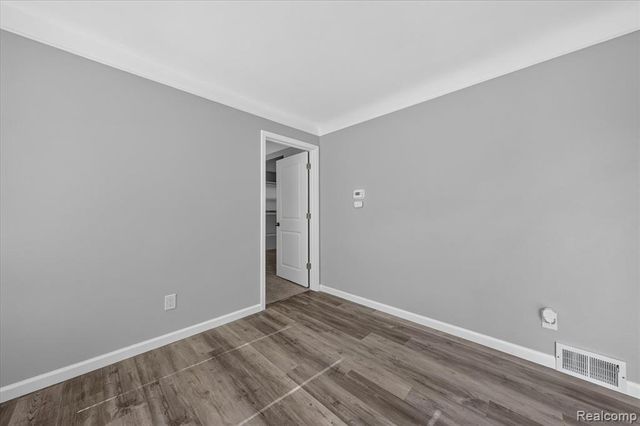 2061 Inkster Road, Garden City, MI 48135