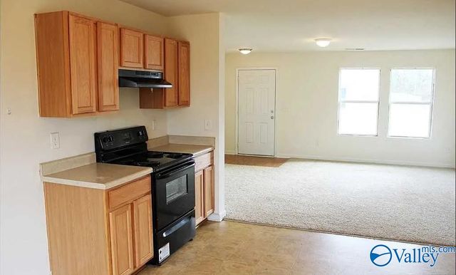 135 Whitestone Drive, Huntsville, AL 35810