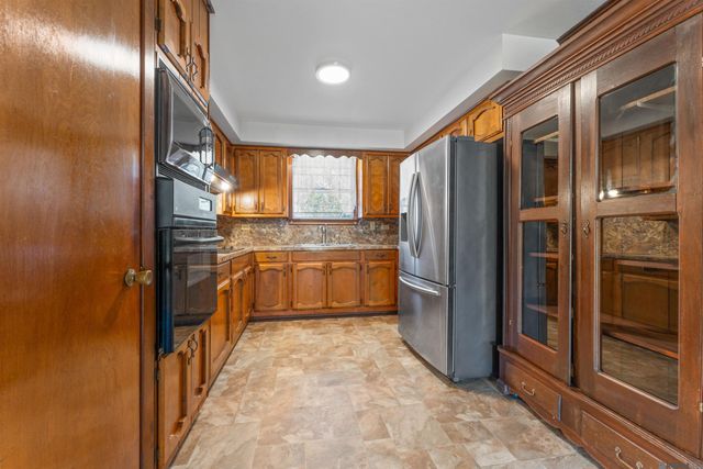 3952 Chestnut St, Zachary, LA 70791