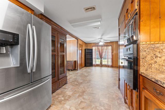 3952 Chestnut St, Zachary, LA 70791