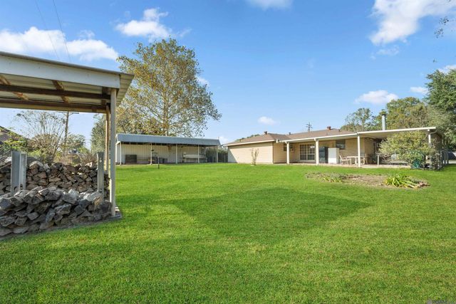 3952 Chestnut St, Zachary, LA 70791