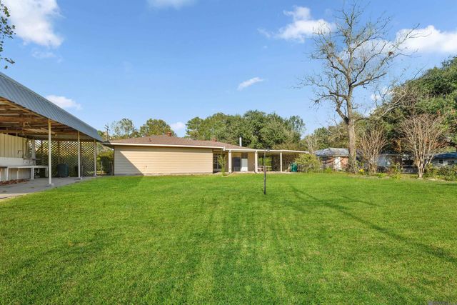 3952 Chestnut St, Zachary, LA 70791