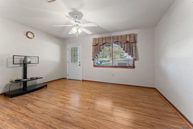 3952 Chestnut St, Zachary, LA 70791