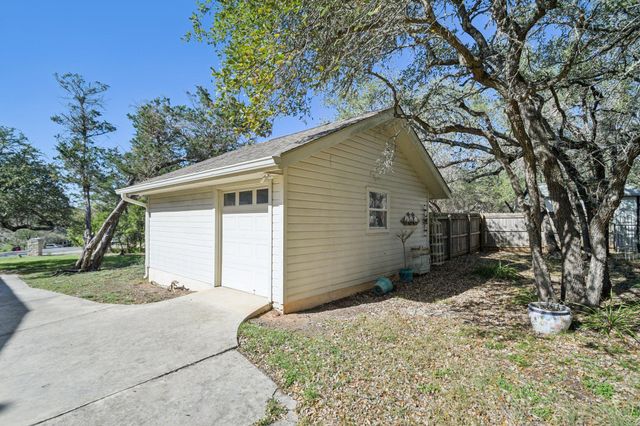 217 Augusta DR, Wimberley, TX 78676