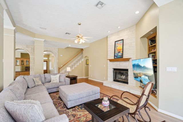 217 Augusta DR, Wimberley, TX 78676