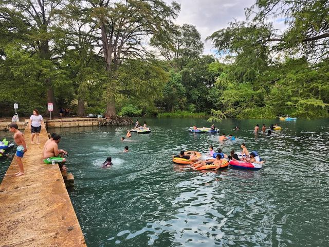 217 Augusta DR, Wimberley, TX 78676