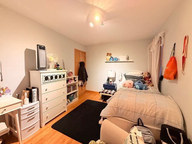 4918 N MOODY Avenue, Chicago, IL 60630