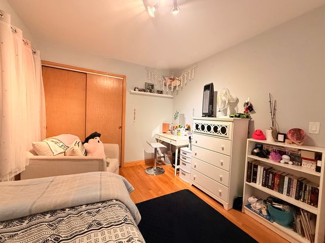 4918 N MOODY Avenue, Chicago, IL 60630